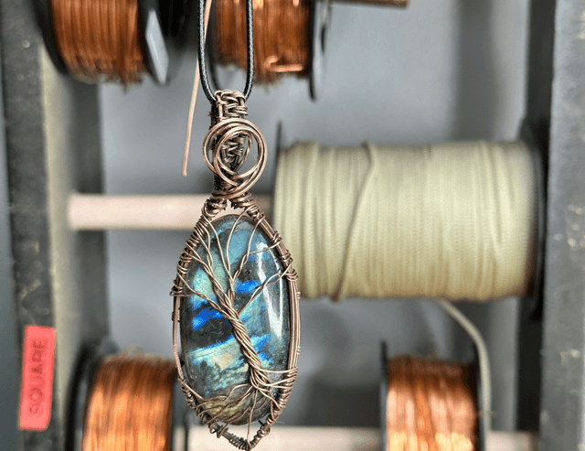 Tree of life Labradorite pure copper pendant 